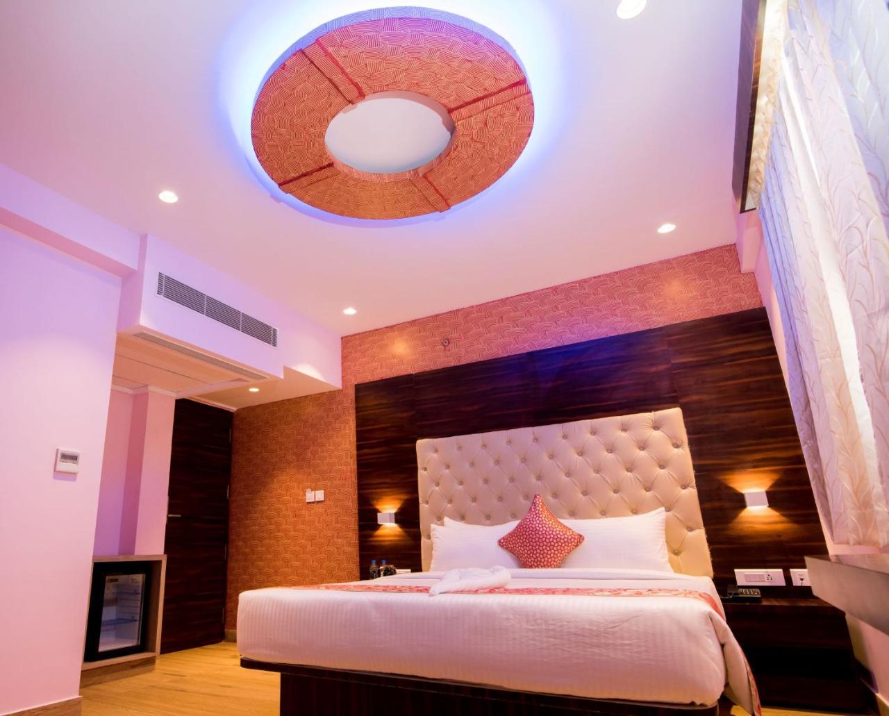 Npg Hotel Yelahanka Esterno foto